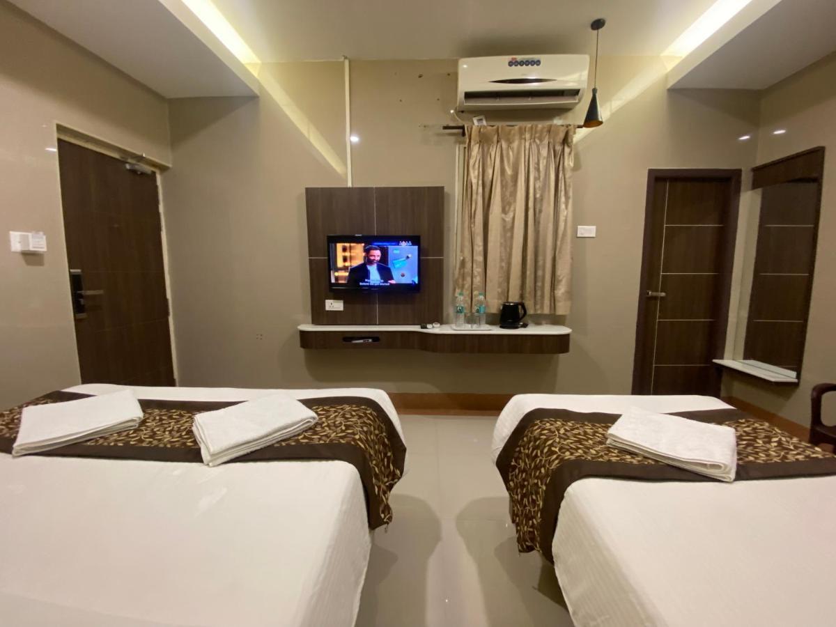 Hotel Sivas Regency Theni Eksteriør billede